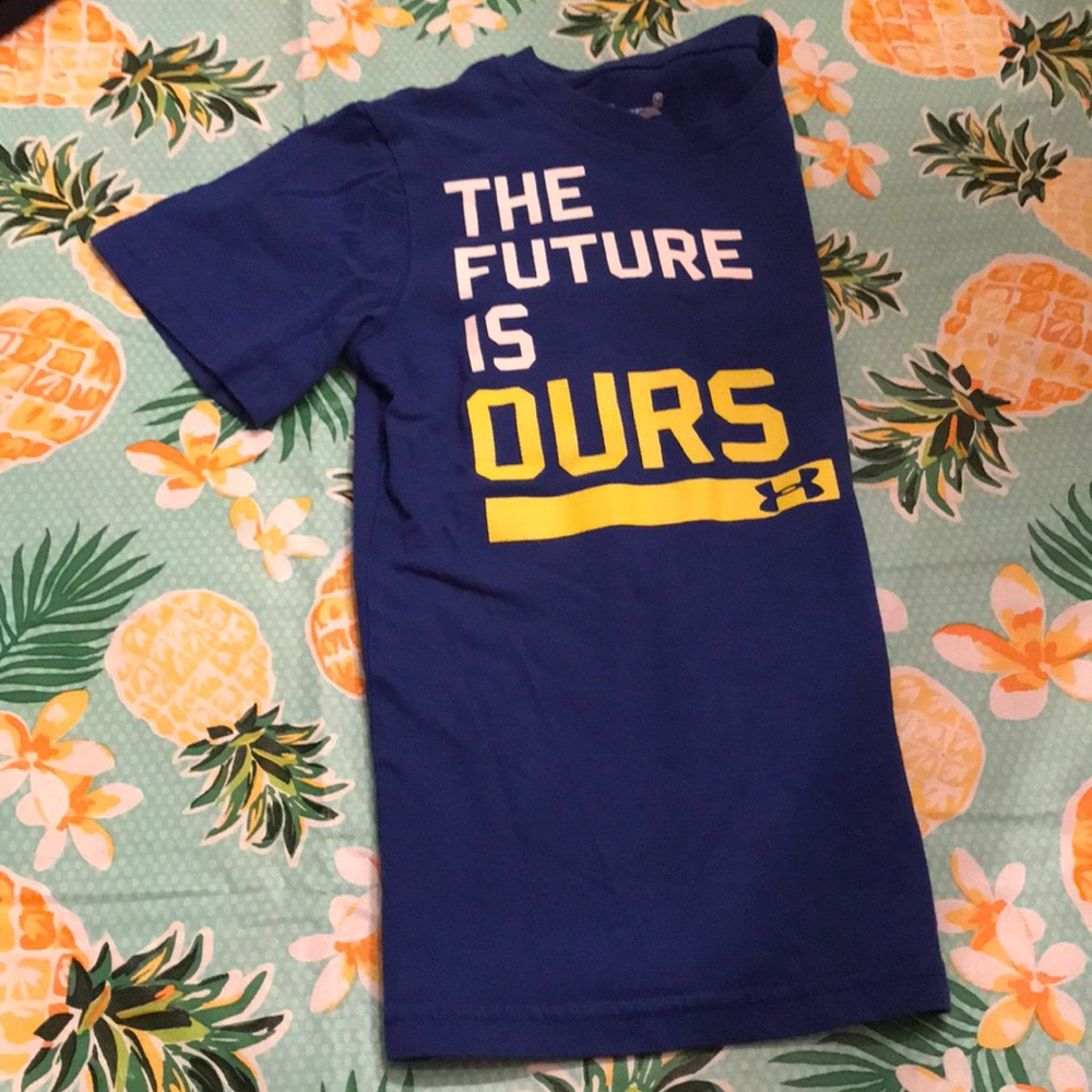 Under Armor Boys size 6 T shirts
